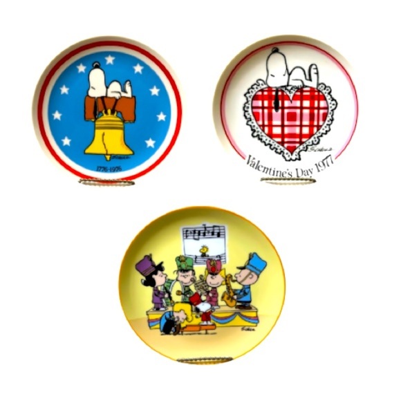 Snoopy Collectible Plates Set by Schmid - Picture 1 of 3